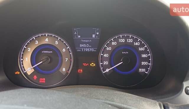 Сірий Хендай Акцент, об'ємом двигуна 1.4 л та пробігом 121 тис. км за 7900 $, фото 9 на Automoto.ua