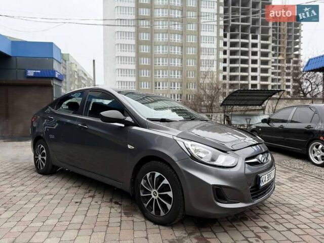 Серый Хендай Акцент, объемом двигателя 1.4 л и пробегом 201 тыс. км за 4950 $, фото 1 на Automoto.ua