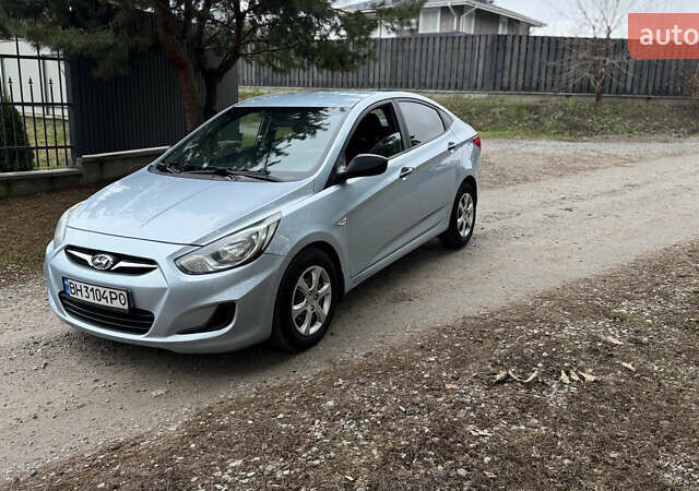 Серый Хендай Акцент, объемом двигателя 1.4 л и пробегом 127 тыс. км за 7000 $, фото 12 на Automoto.ua