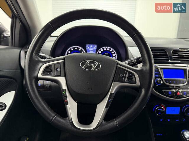 Сірий Хендай Акцент, об'ємом двигуна 1.59 л та пробігом 111 тис. км за 10500 $, фото 7 на Automoto.ua