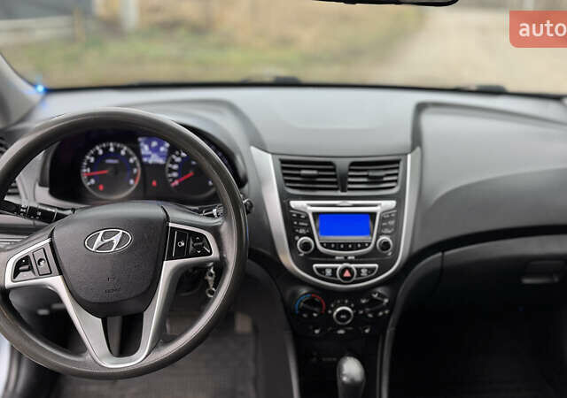 Серый Хендай Акцент, объемом двигателя 1.4 л и пробегом 127 тыс. км за 7000 $, фото 16 на Automoto.ua