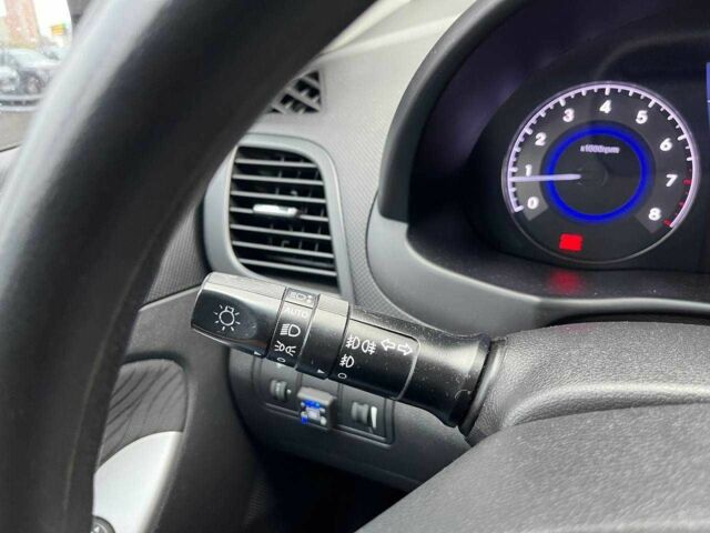 Хендай Акцент 2013 в Киеве на Automoto.ua Серый Хендай Акцент, объемом двигателя 1.4 л и пробегом 104 тыс. км за 8790 $, фото 18 на Automoto.ua
