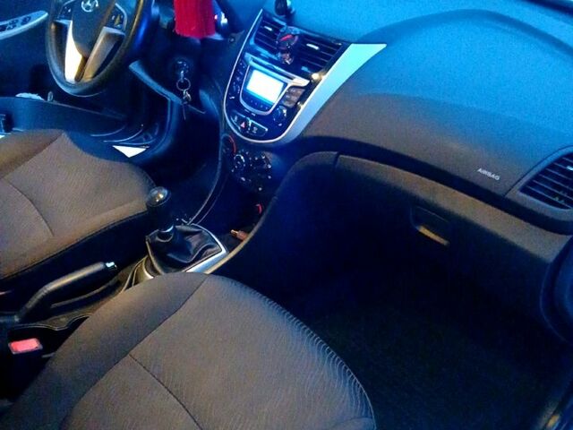 Сірий Хендай Акцент, об'ємом двигуна 1.6 л та пробігом 202 тис. км за 7000 $, фото 7 на Automoto.ua