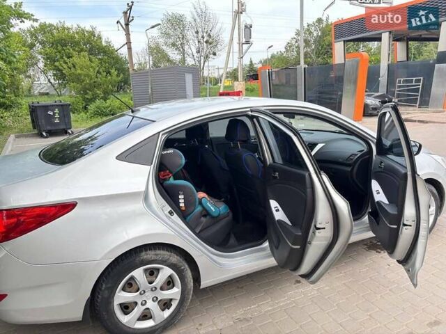 Хендай Акцент 2013 в Киеве на Automoto.ua Серый Хендай Акцент, объемом двигателя 1.4 л и пробегом 104 тыс. км за 7900 $, фото 14 на Automoto.ua