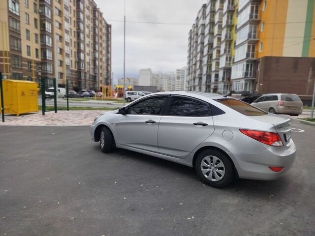 Сірий Хендай Акцент, об'ємом двигуна 1.4 л та пробігом 216 тис. км за 7050 $, фото 2 на Automoto.ua