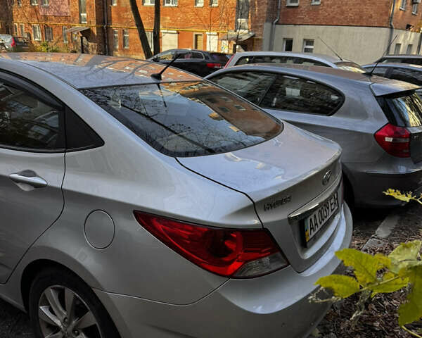 Сірий Хендай Акцент, об'ємом двигуна 1.59 л та пробігом 108 тис. км за 10800 $, фото 1 на Automoto.ua