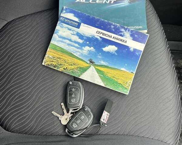 Серый Хендай Акцент, объемом двигателя 1.4 л и пробегом 160 тыс. км за 7800 $, фото 19 на Automoto.ua