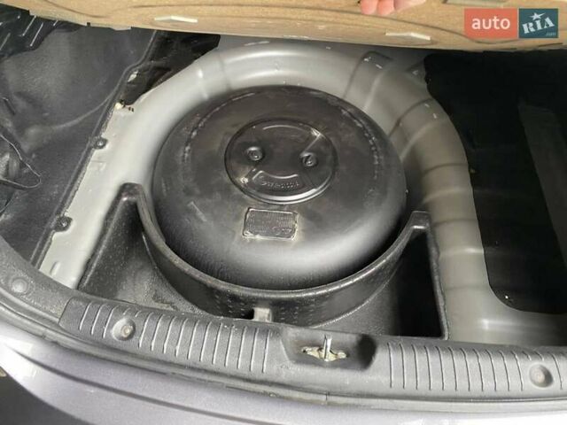 Серый Хендай Акцент, объемом двигателя 1.4 л и пробегом 105 тыс. км за 7200 $, фото 12 на Automoto.ua