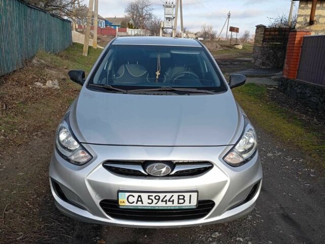 Серый Хендай Акцент, объемом двигателя 1.4 л и пробегом 111 тыс. км за 8100 $, фото 5 на Automoto.ua