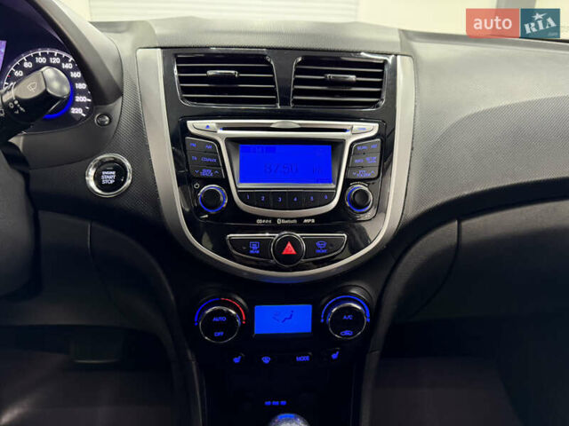 Сірий Хендай Акцент, об'ємом двигуна 1.59 л та пробігом 111 тис. км за 10500 $, фото 10 на Automoto.ua