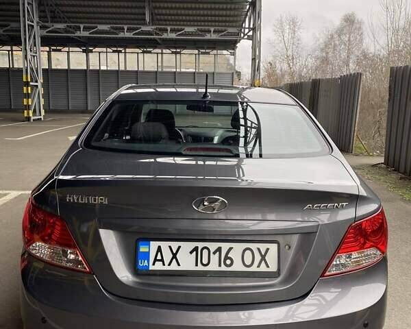 Серый Хендай Акцент, объемом двигателя 1.4 л и пробегом 105 тыс. км за 7200 $, фото 8 на Automoto.ua