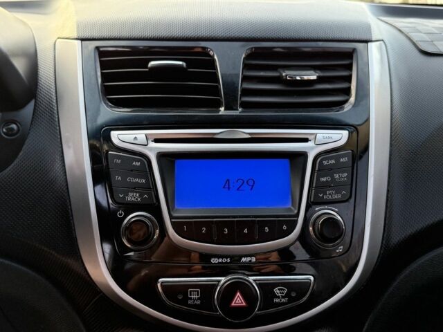 Серый Хендай Акцент, объемом двигателя 1.4 л и пробегом 142 тыс. км за 6900 $, фото 20 на Automoto.ua