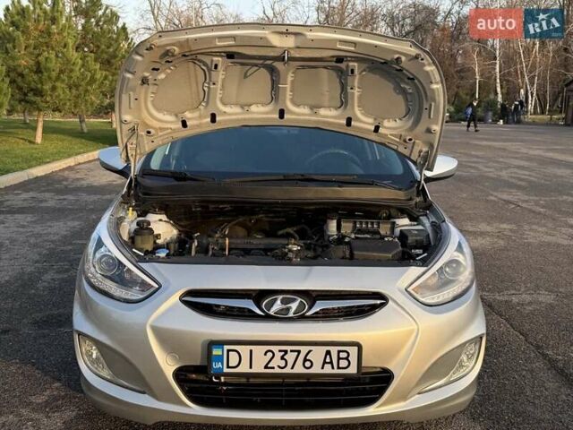 Серый Хендай Акцент, объемом двигателя 1.4 л и пробегом 141 тыс. км за 6900 $, фото 25 на Automoto.ua