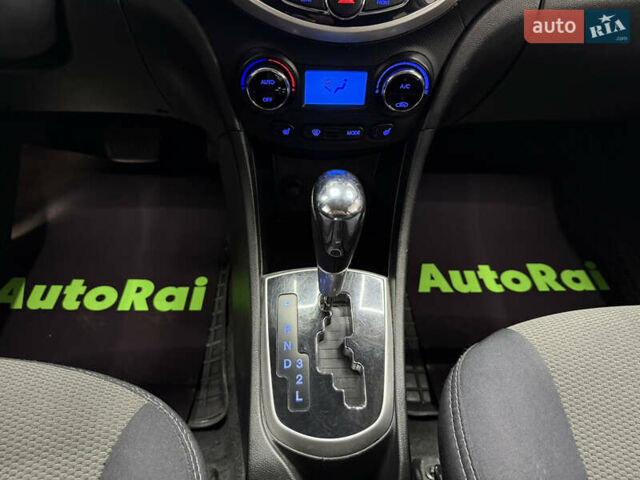 Сірий Хендай Акцент, об'ємом двигуна 1.59 л та пробігом 111 тис. км за 10500 $, фото 11 на Automoto.ua