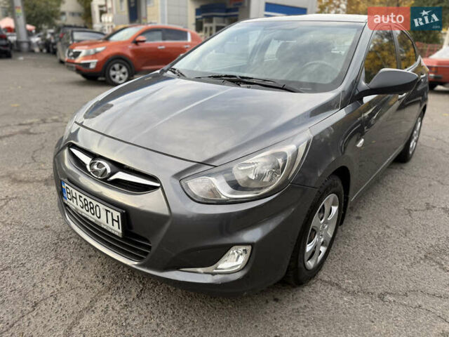 Хендай Акцент 2013 в Одессе на Automoto.ua Серый Хендай Акцент, объемом двигателя 1.4 л и пробегом 188 тыс. км за 5999 $, фото 7 на Automoto.ua