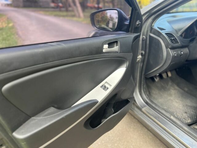 Сірий Хендай Акцент, об'ємом двигуна 1.4 л та пробігом 235 тис. км за 5500 $, фото 20 на Automoto.ua