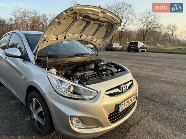 Серый Хендай Акцент, объемом двигателя 1.4 л и пробегом 141 тыс. км за 6900 $, фото 24 на Automoto.ua