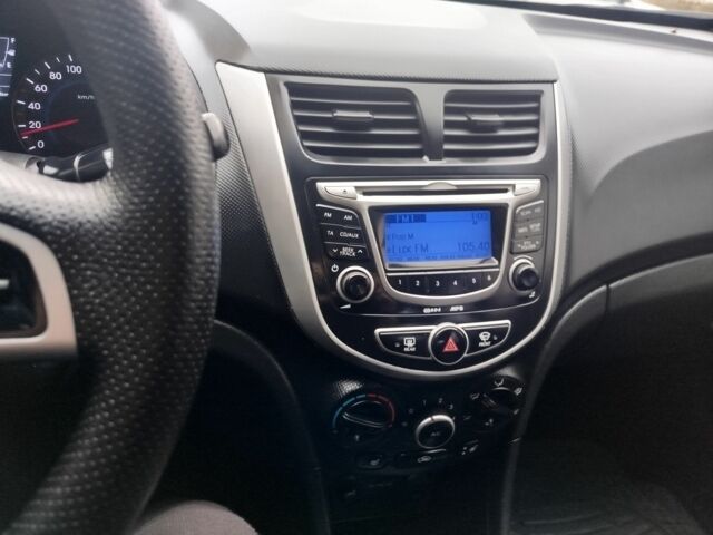 Сірий Хендай Акцент, об'ємом двигуна 1.4 л та пробігом 216 тис. км за 7050 $, фото 6 на Automoto.ua