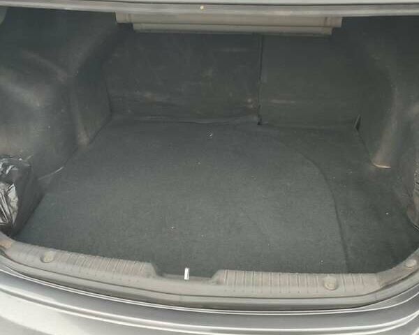 Серый Хендай Акцент, объемом двигателя 1.4 л и пробегом 108 тыс. км за 7500 $, фото 10 на Automoto.ua