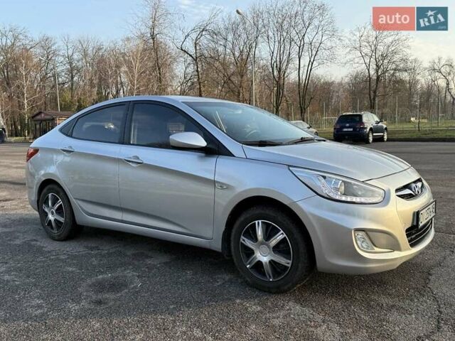 Серый Хендай Акцент, объемом двигателя 1.4 л и пробегом 141 тыс. км за 6900 $, фото 13 на Automoto.ua