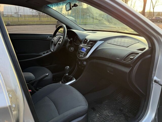 Серый Хендай Акцент, объемом двигателя 1.4 л и пробегом 142 тыс. км за 6900 $, фото 23 на Automoto.ua