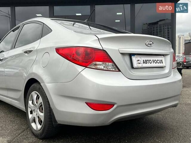 Хендай Акцент 2013 в Киеве на Automoto.ua Серый Хендай Акцент, объемом двигателя 1.4 л и пробегом 104 тыс. км за 7790 $, фото 5 на Automoto.ua