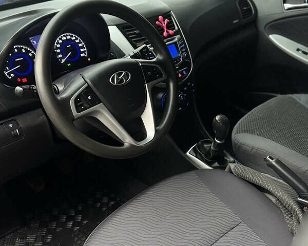 Серый Хендай Акцент, объемом двигателя 1.4 л и пробегом 84 тыс. км за 7800 $, фото 15 на Automoto.ua