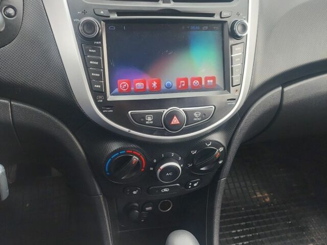 Серый Хендай Акцент, объемом двигателя 1.6 л и пробегом 58 тыс. км за 8500 $, фото 7 на Automoto.ua