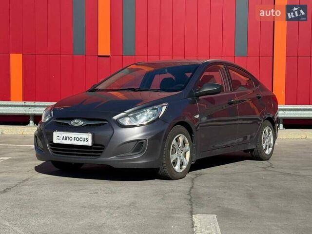 Хендай Акцент 2014 в Киеве на Automoto.ua Серый Хендай Акцент, объемом двигателя 1.4 л и пробегом 255 тыс. км за 5990 $, фото 3 на Automoto.ua