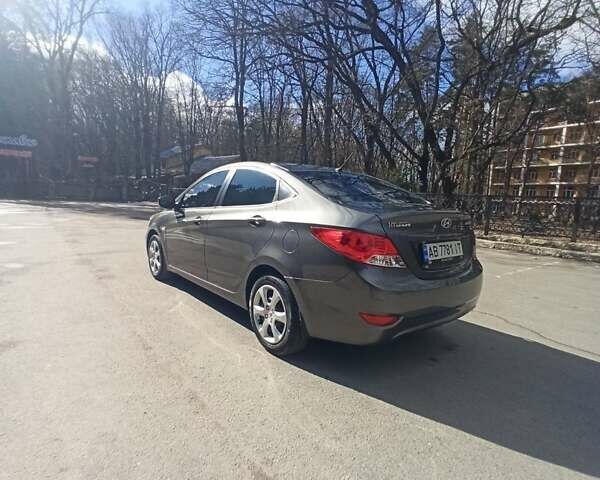 Серый Хендай Акцент, объемом двигателя 1.4 л и пробегом 75 тыс. км за 7800 $, фото 8 на Automoto.ua