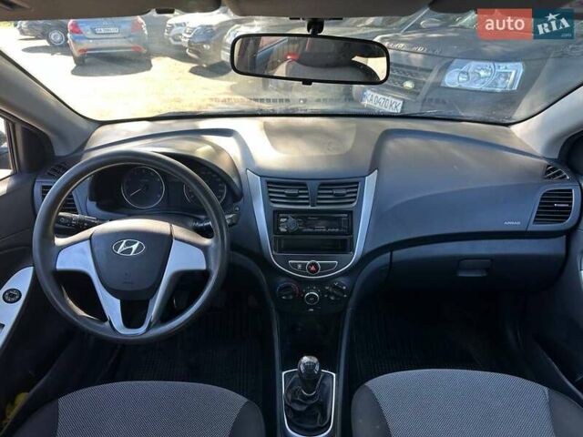 Хендай Акцент 2014 в Киеве на Automoto.ua Серый Хендай Акцент, объемом двигателя 1.4 л и пробегом 255 тыс. км за 5990 $, фото 12 на Automoto.ua