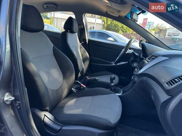 Хендай Акцент 2014 в Киеве на Automoto.ua Серый Хендай Акцент, объемом двигателя 1.4 л и пробегом 255 тыс. км за 5990 $, фото 11 на Automoto.ua