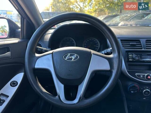 Хендай Акцент 2014 в Киеве на Automoto.ua Серый Хендай Акцент, объемом двигателя 1.4 л и пробегом 255 тыс. км за 5990 $, фото 14 на Automoto.ua