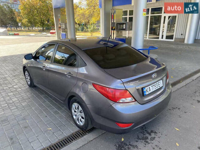 Серый Хендай Акцент, объемом двигателя 1.59 л и пробегом 159 тыс. км за 7900 $, фото 11 на Automoto.ua