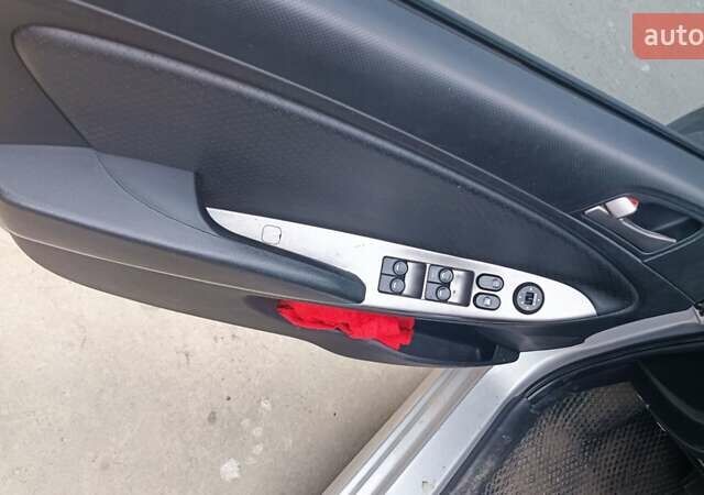 Серый Хендай Акцент, объемом двигателя 1.58 л и пробегом 219 тыс. км за 7500 $, фото 5 на Automoto.ua