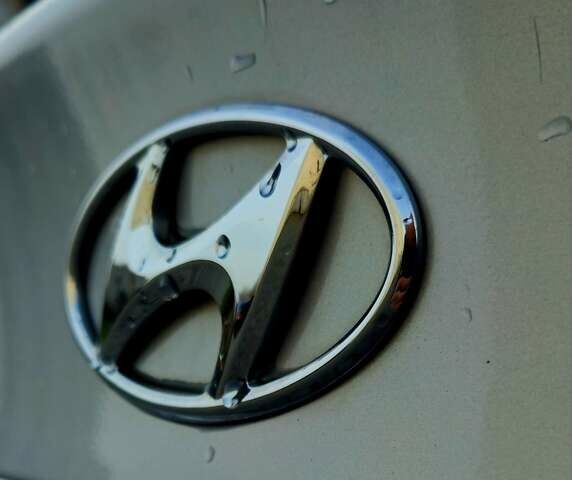 Сірий Хендай Акцент, об'ємом двигуна 1.59 л та пробігом 276 тис. км за 8300 $, фото 18 на Automoto.ua