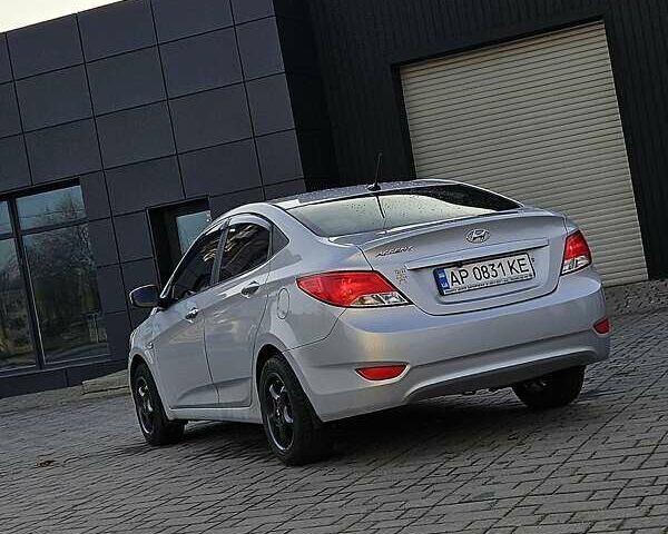 Сірий Хендай Акцент, об'ємом двигуна 1.59 л та пробігом 276 тис. км за 8300 $, фото 12 на Automoto.ua