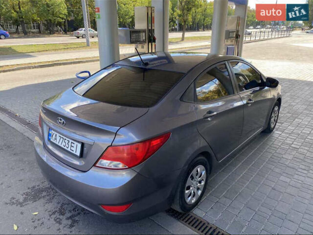Серый Хендай Акцент, объемом двигателя 1.59 л и пробегом 159 тыс. км за 7900 $, фото 7 на Automoto.ua