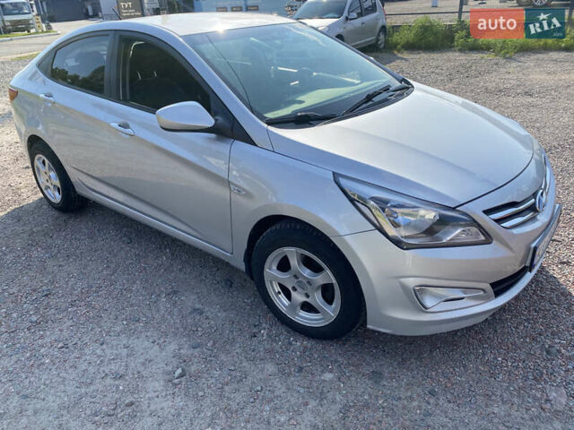 Серый Хендай Акцент, объемом двигателя 1.4 л и пробегом 159 тыс. км за 7500 $, фото 5 на Automoto.ua