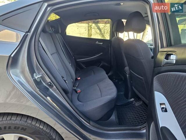 Серый Хендай Акцент, объемом двигателя 1.4 л и пробегом 61 тыс. км за 11300 $, фото 38 на Automoto.ua
