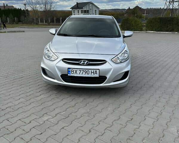 Сірий Хендай Акцент, об'ємом двигуна 1.6 л та пробігом 174 тис. км за 8500 $, фото 1 на Automoto.ua