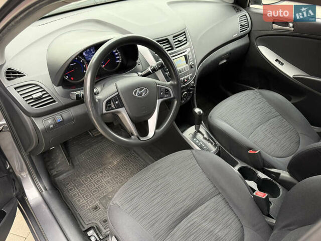 Сірий Хендай Акцент, об'ємом двигуна 1.4 л та пробігом 140 тис. км за 8200 $, фото 10 на Automoto.ua
