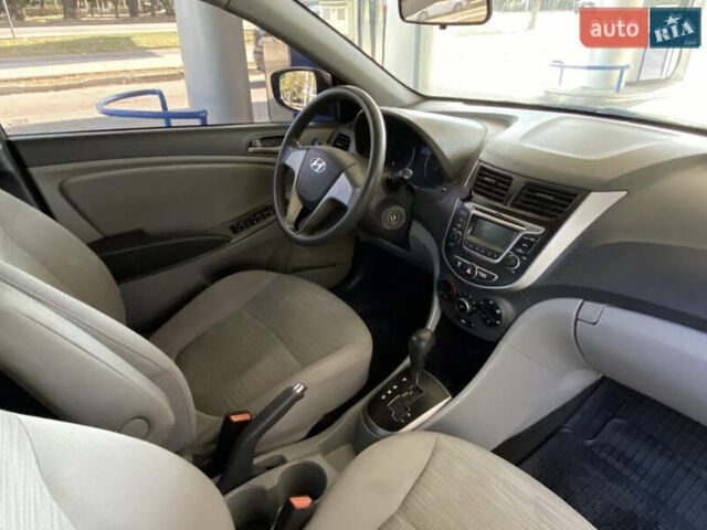 Серый Хендай Акцент, объемом двигателя 1.59 л и пробегом 159 тыс. км за 7900 $, фото 21 на Automoto.ua