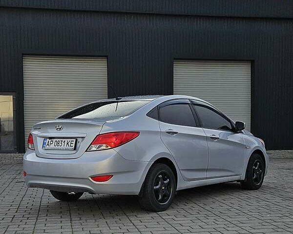 Сірий Хендай Акцент, об'ємом двигуна 1.59 л та пробігом 276 тис. км за 8300 $, фото 11 на Automoto.ua