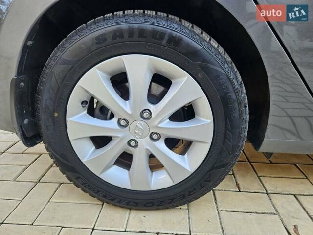 Серый Хендай Акцент, объемом двигателя 1.4 л и пробегом 61 тыс. км за 11300 $, фото 15 на Automoto.ua