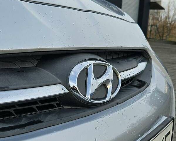 Сірий Хендай Акцент, об'ємом двигуна 1.59 л та пробігом 276 тис. км за 8300 $, фото 6 на Automoto.ua