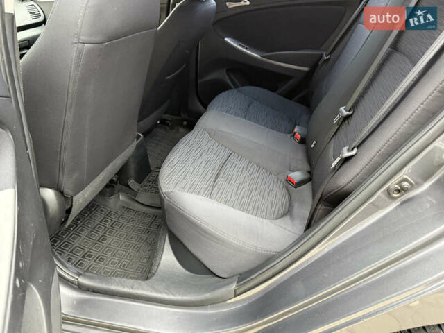 Сірий Хендай Акцент, об'ємом двигуна 1.4 л та пробігом 140 тис. км за 8200 $, фото 9 на Automoto.ua