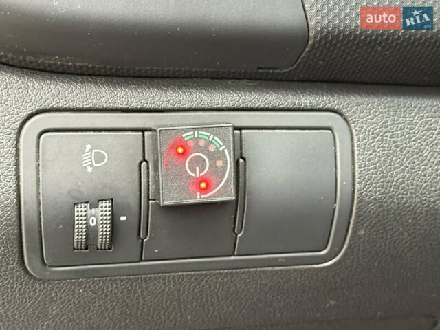 Сірий Хендай Акцент, об'ємом двигуна 1.4 л та пробігом 140 тис. км за 8200 $, фото 13 на Automoto.ua