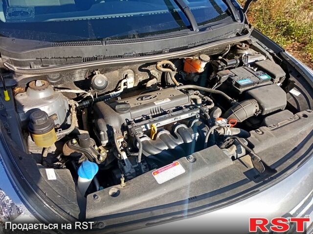 Сірий Хендай Акцент, об'ємом двигуна 1.4 л та пробігом 38 тис. км за 12500 $, фото 8 на Automoto.ua