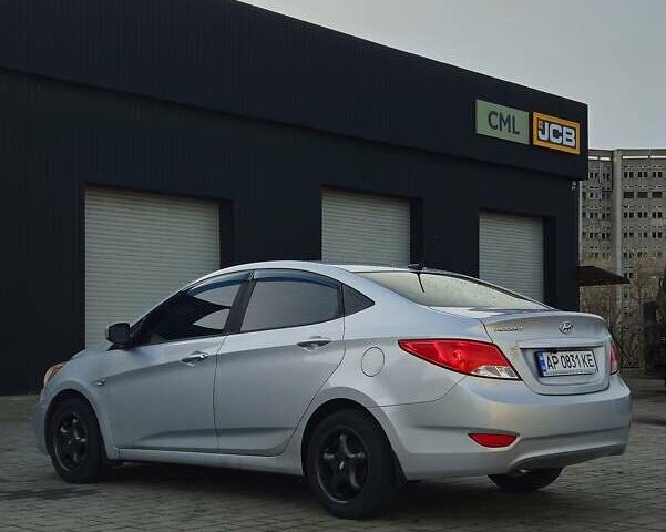 Сірий Хендай Акцент, об'ємом двигуна 1.59 л та пробігом 276 тис. км за 8300 $, фото 19 на Automoto.ua